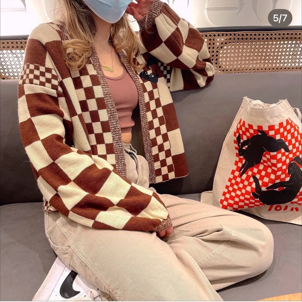 Harry’s Hidden Angels Medium Brown Cream Checkered Cardigan Love On Tour Retro - Picture 1 of 12